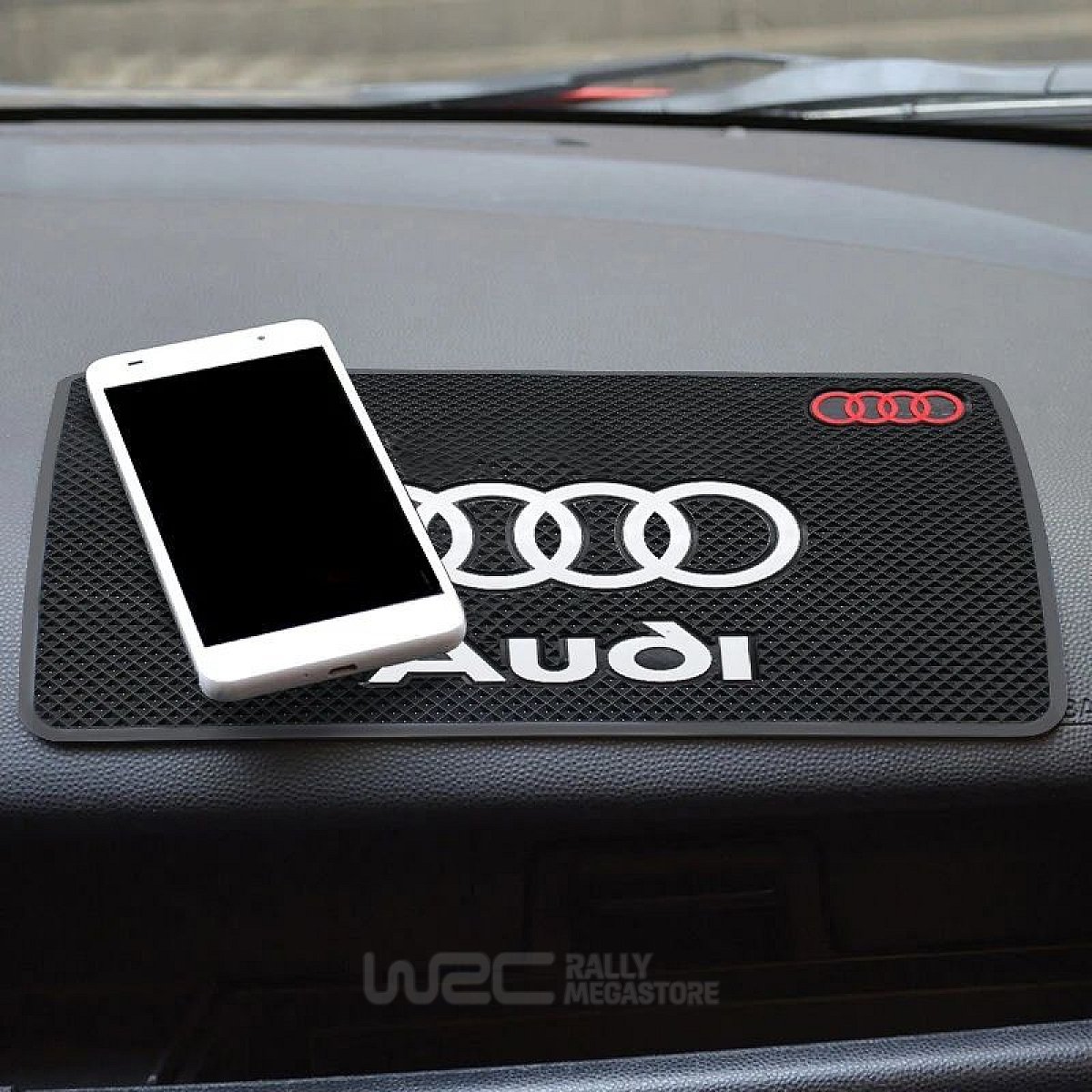 TAPIS SILICONE ANTIDERAPANT POUR TABLEAU DE BORD AUDI | WRC Rally Mega.Store